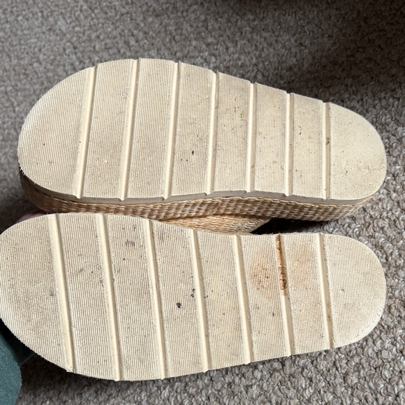 Tan Sandals - Picture 3 of 4